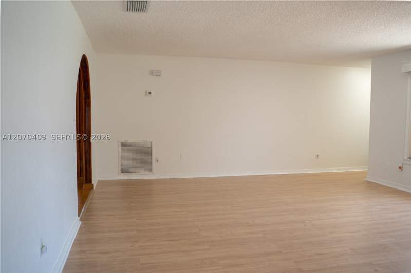 4 bedroom SingleFamilyResidence at 20200 SW 90th Ave Rd, Old Cutler Cove, Cutler Bay — photo 5