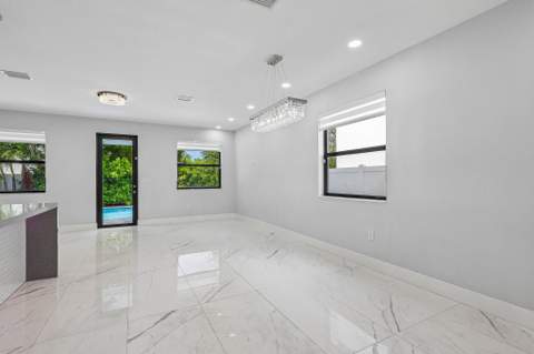 3567 W 110th Terrace, Hialeah FL - photo 12 of 59