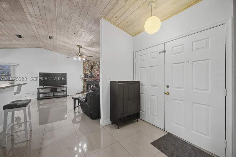 4 bedroom SingleFamilyResidence at 16880 SW 278th St, The Redlands Sec 2, Homestead — photo 3