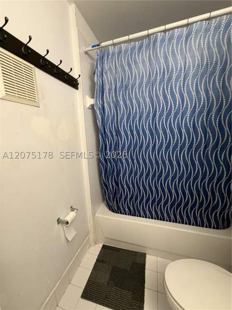 15771 SW 137th Ave 201, Miami FL - photo 11 of 16