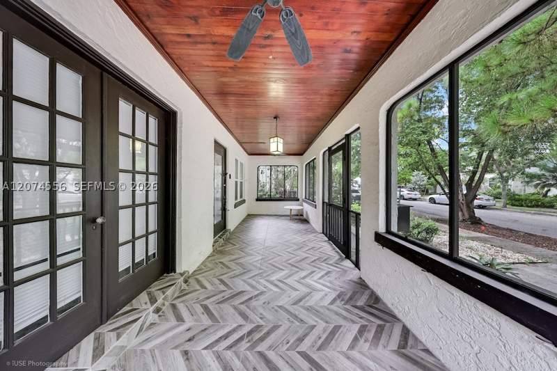 3 bedroom SingleFamilyResidence at 46 NE 43rd St, Biltmore Sub, Miami — photo 3