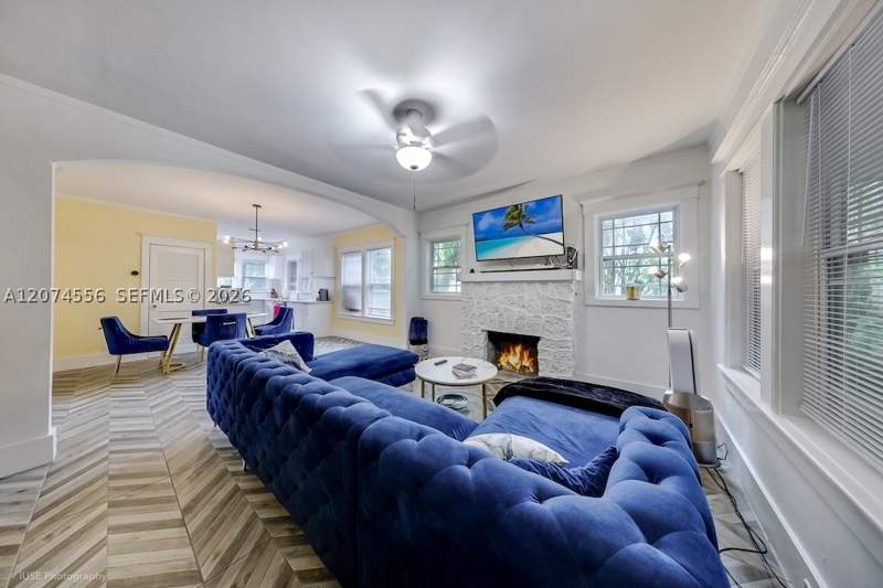 3 bedroom SingleFamilyResidence at 46 NE 43rd St, Biltmore Sub, Miami — photo 5