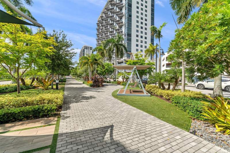 1 bedroom Condominium at 5300 Paseo Blvd 1807, 5300 Paseo Condo, Doral — photo 4