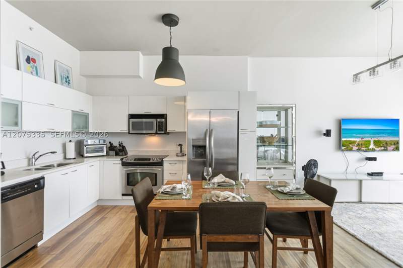 1 bedroom Condominium at 133 NE 2nd Ave 2904, The Loft Downtown II Cond, Miami — photo 3