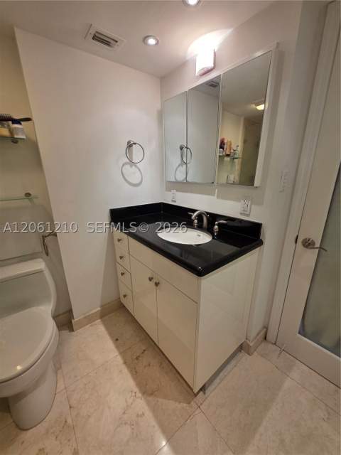 18081 Biscayne Blvd Boat Slip & Unit 1805, Aventura FL - photo 15 of 45