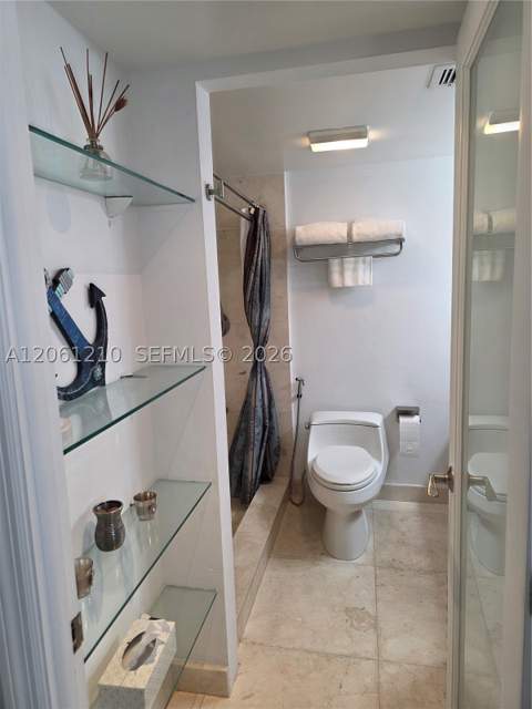 18081 Biscayne Blvd Boat Slip & Unit 1805, Aventura FL - photo 21 of 45