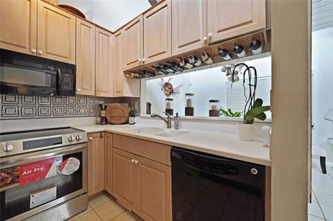 7762 SW 99th St, Miami FL - photo 15 of 35