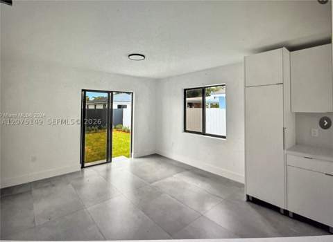 2421 NW 152nd Ter, Miami Gardens FL - photo 10 of 16