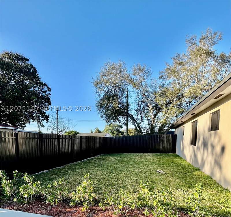 3 bedroom SingleFamilyResidence at 2421 NW 152nd Ter, Biscayne River Gardens No, Miami Gardens — photo 2