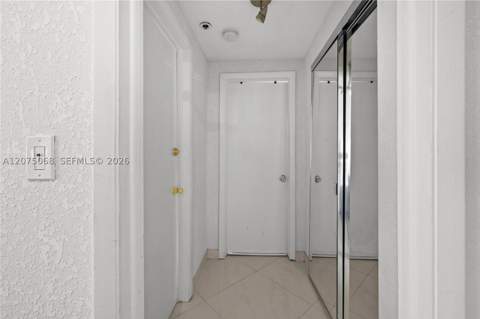 802 Euclid Ave 305, Miami Beach FL - photo 13 of 16