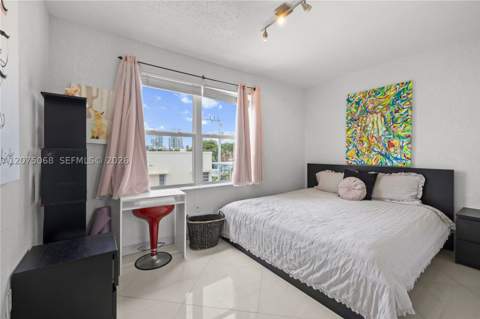 802 Euclid Ave 305, Miami Beach FL - photo 15 of 16