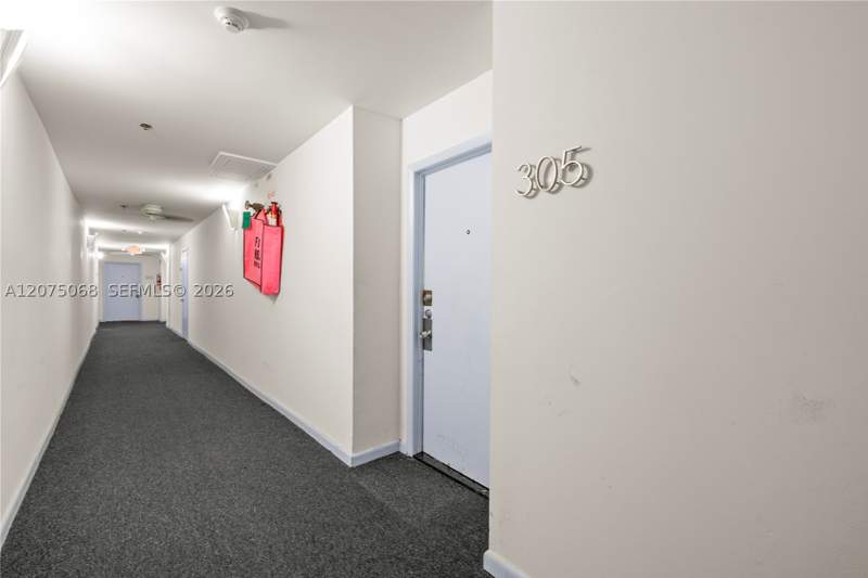 2 bedroom Condominium at 802 Euclid Ave 305, The Lexington Euclid Cond, Miami Beach — photo 4