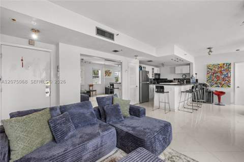 802 Euclid Ave 305, Miami Beach FL - photo 6 of 16