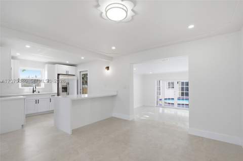 275 W 13th St, Hialeah FL - photo 23 of 49