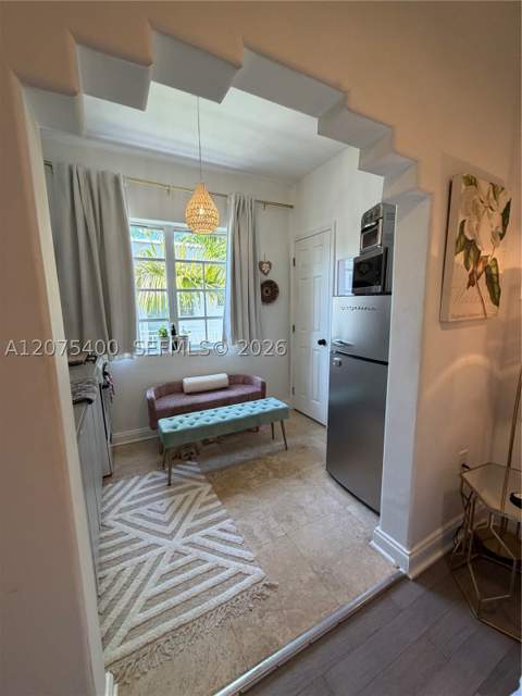 1227 Euclid Ave 7, Miami Beach FL - photo 10 of 13