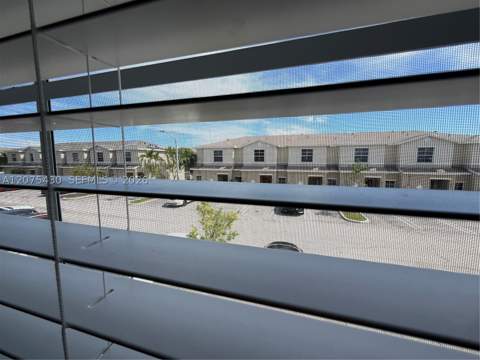 488 NE 5th Ter, Florida City FL - photo 20 of 23
