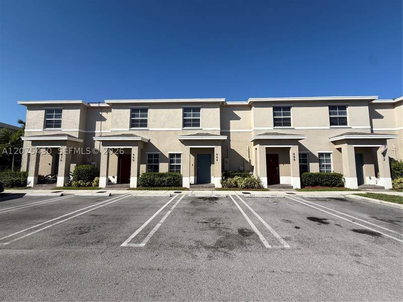 2 bedroom Townhouse at 488 NE 5th Ter, Fvp Subdivision, Florida City — photo 4