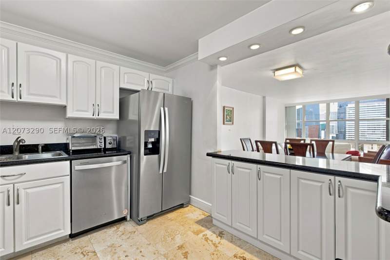2 bedroom Condominium at 1901 Brickell Ave B1411, Brickell Place Condo, Miami — photo 4