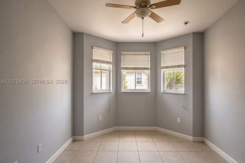 2908 SE 17th Ave 202, Homestead FL - photo 7 of 17