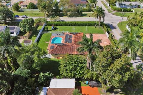 2 NE 160th St, Miami FL - photo 11 of 53