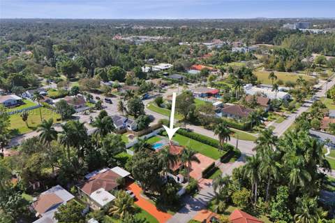 2 NE 160th St, Miami FL - photo 13 of 53