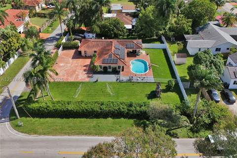 2 NE 160th St, Miami FL - photo 7 of 53