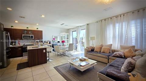 16017 NW 91st Ct, Miami Lakes FL - photo 8 of 42