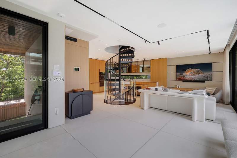 3 bedroom SingleFamilyResidence at 288 Palm Ave, Riviera 1st & 2nd Addn Am, Miami Beach — photo 5