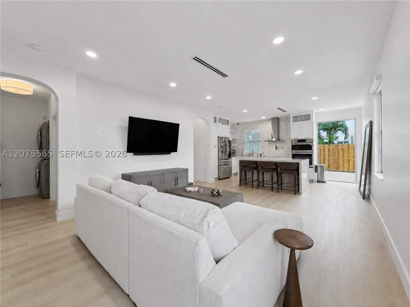 3 bedroom Townhouse at 13837 SW 273rd Ter, Riverside At Bisc Natl Pk, Homestead — photo 2
