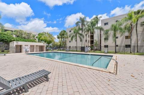 8420 SW 133rd Ave Rd 105, Miami FL - photo 18 of 25