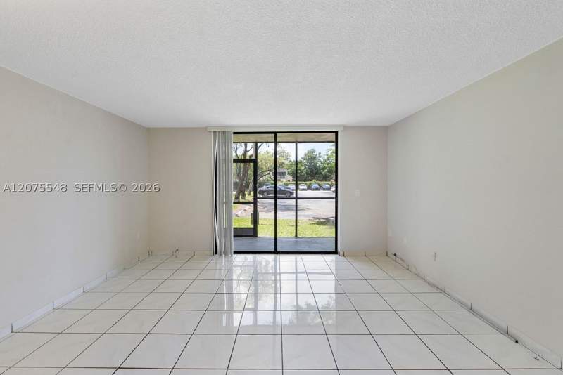 2 bedroom Condominium at 8420 SW 133rd Ave Rd 105, Horizons West Condo #2, Miami — photo 2