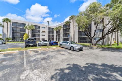 8420 SW 133rd Ave Rd 105, Miami FL - photo 24 of 25