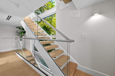 234 Washington Ave A, Miami Beach FL - photo 18 of 25