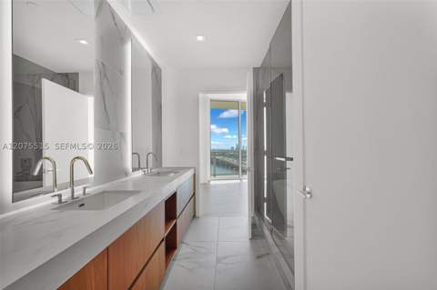 1400 Biscayne Blvd 1706, Miami FL - photo 13 of 39