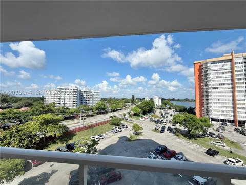 1351 NE Miami Gardens Dr 626E, Miami FL - photo 11 of 13