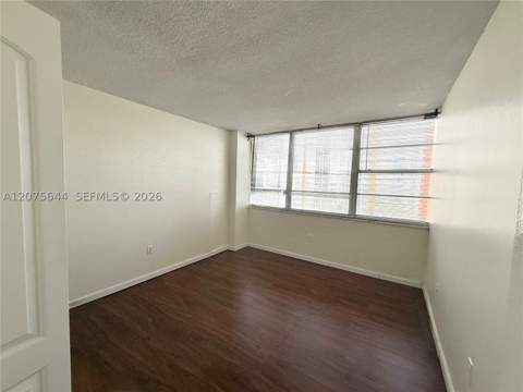 1351 NE Miami Gardens Dr 626E, Miami FL - photo 9 of 13