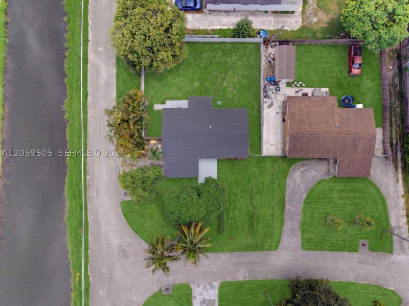 3 bedroom SingleFamilyResidence at 2200 NW 110th St, GOLF PARK SEC 2 REV, Miami — photo 3