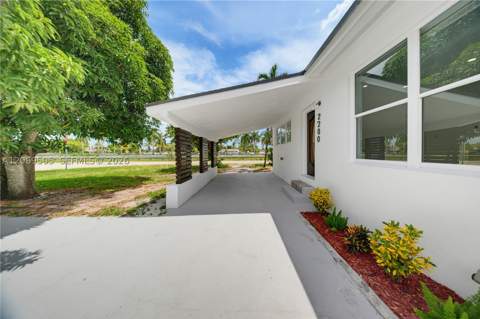 2200 NW 110th St, Miami FL - photo 7 of 38