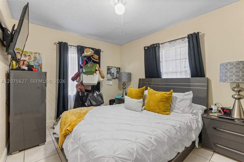 2 bedroom SingleFamilyResidence at 755 Harem Ave, Curtiss Park, Opa Locka — photo 5