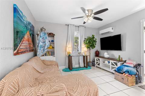 755 Harem Ave, Opa Locka FL - photo 9 of 15