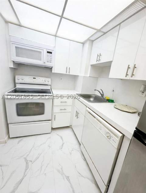2899 Collins Ave 1734, Miami Beach FL - photo 16 of 16