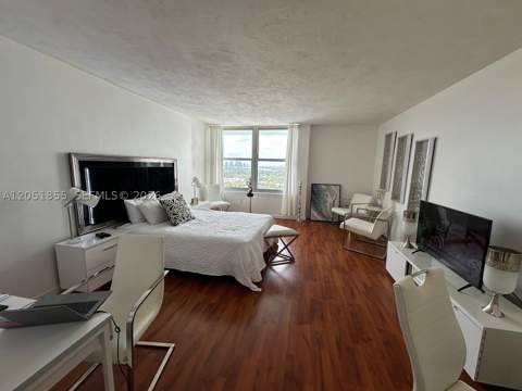 2899 Collins Ave 1734, Miami Beach FL - photo 8 of 16