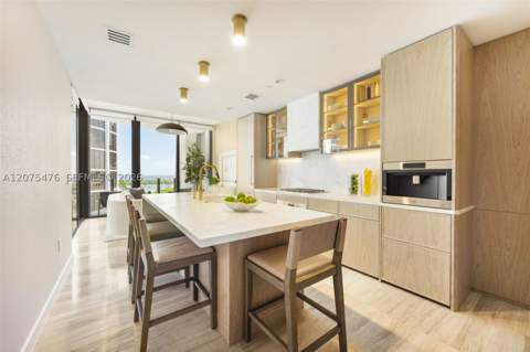2831 S Bayshore Dr 804, Coconut Grove FL - photo 12 of 49