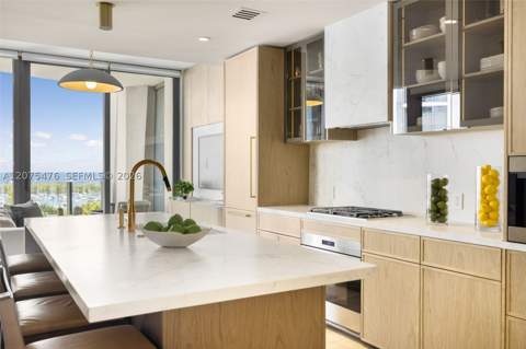 2831 S Bayshore Dr 804, Coconut Grove FL - photo 13 of 49