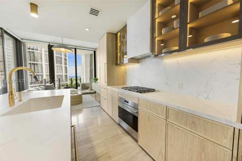 2831 S Bayshore Dr 804, Coconut Grove FL - photo 16 of 49