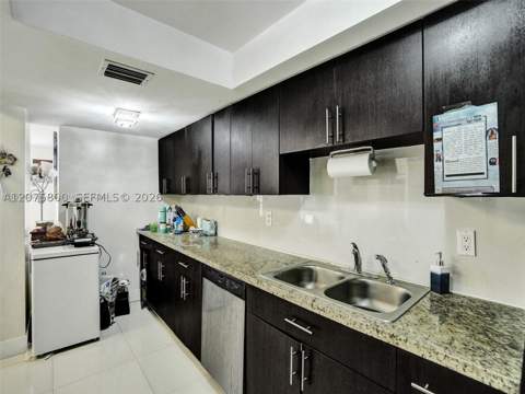 18061 Biscayne Blvd 502, Aventura FL - photo 17 of 30