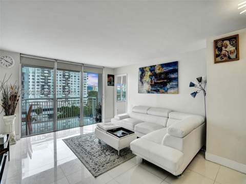 18061 Biscayne Blvd 502, Aventura FL - photo 18 of 30