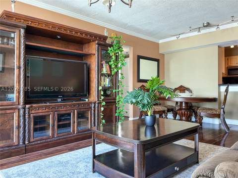 2665 SW 37th Ave 1112, Miami FL - photo 9 of 40