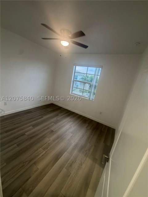 541 NE 5Th Ter N 5 Th Ter, Florida City FL - photo 14 of 20