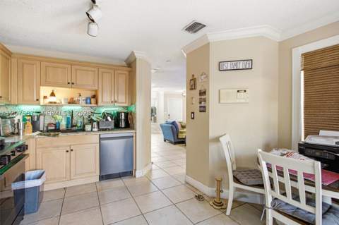 16405 SW 73rd Ln, Miami FL - photo 15 of 31